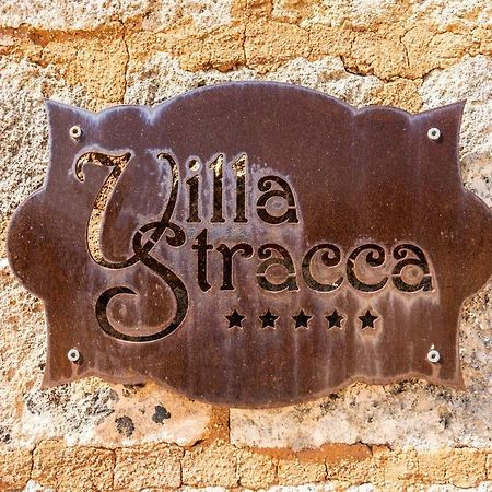 Villa Stracca Con Ampio Spazio Esterno Capilungo ภายนอก รูปภาพ