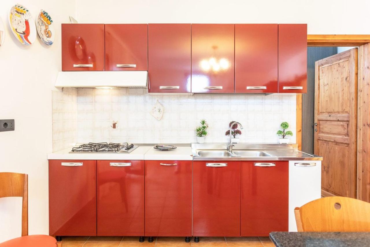 Villa Stracca Con Ampio Spazio Esterno Capilungo ภายนอก รูปภาพ