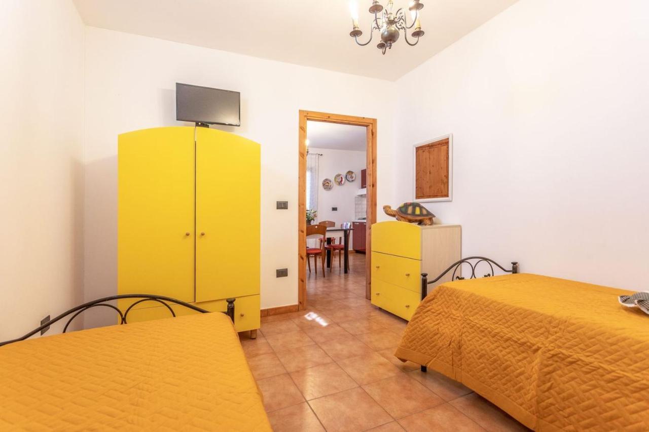 Villa Stracca Con Ampio Spazio Esterno Capilungo ภายนอก รูปภาพ