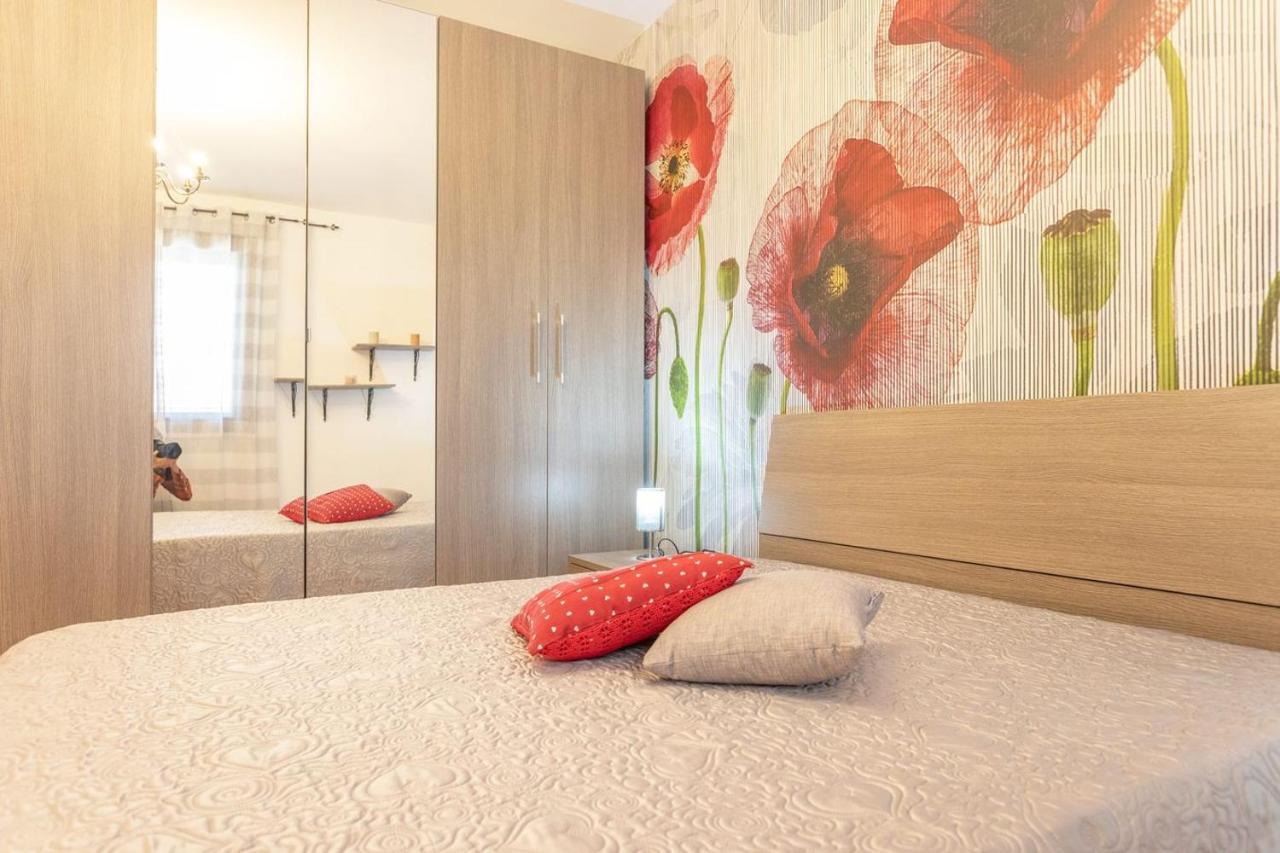 Villa Stracca Con Ampio Spazio Esterno Capilungo ภายนอก รูปภาพ