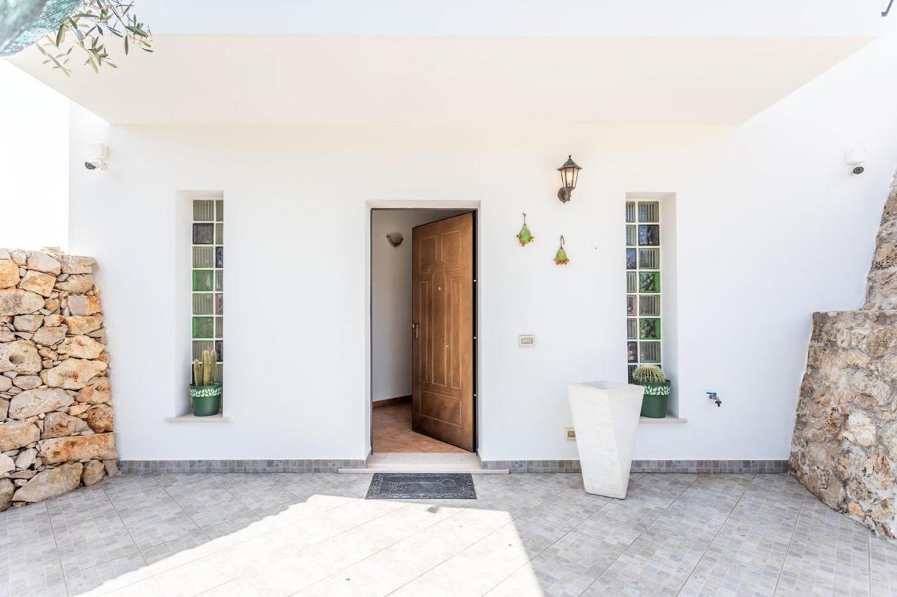 Villa Stracca Con Ampio Spazio Esterno Capilungo ภายนอก รูปภาพ