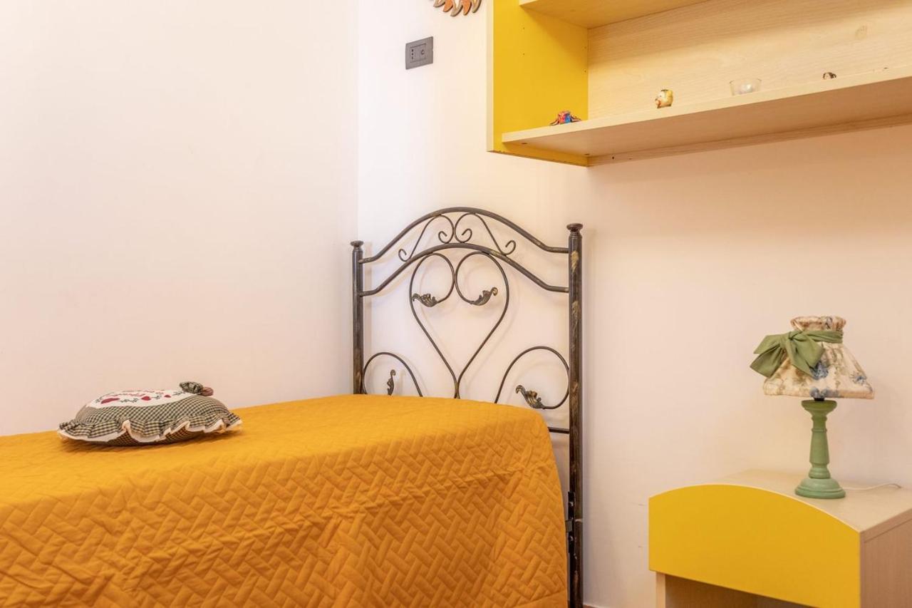 Villa Stracca Con Ampio Spazio Esterno Capilungo ภายนอก รูปภาพ