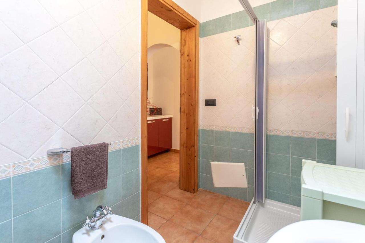 Villa Stracca Con Ampio Spazio Esterno Capilungo ภายนอก รูปภาพ