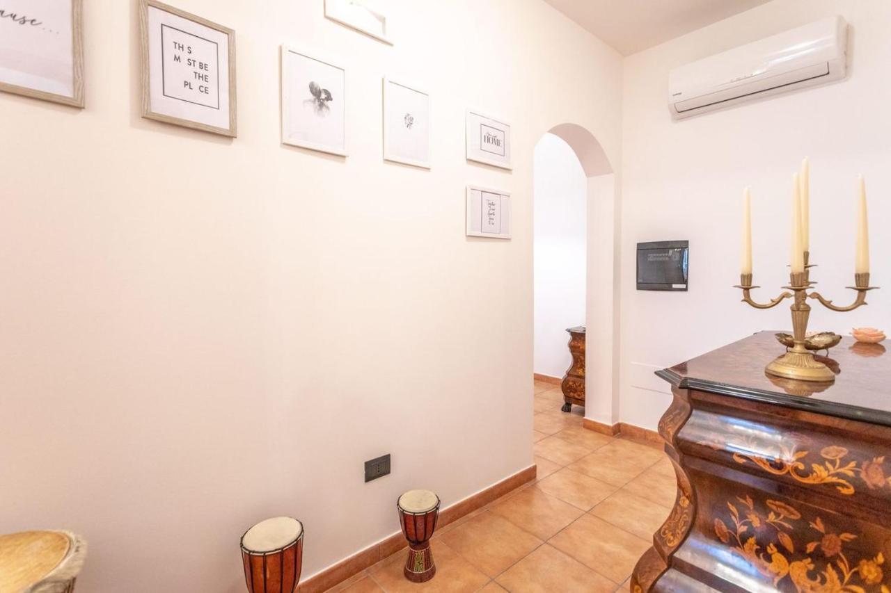 Villa Stracca Con Ampio Spazio Esterno Capilungo ภายนอก รูปภาพ
